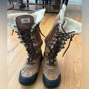 UGG ADIRONDACK TALL Suede Leather Sheepskin Lined Boots 6 Vibram Chestnut